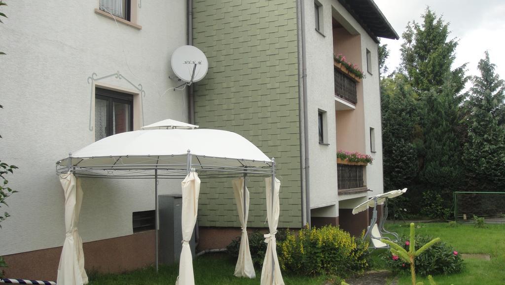 Black Bear Bikers Pub-Hotel Kempfeld Rom bilde