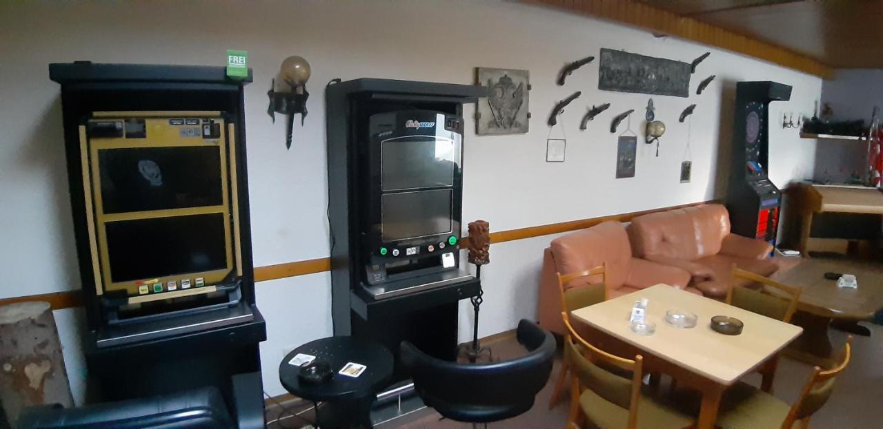 Black Bear Bikers Pub-Hotel Kempfeld Eksteriør bilde